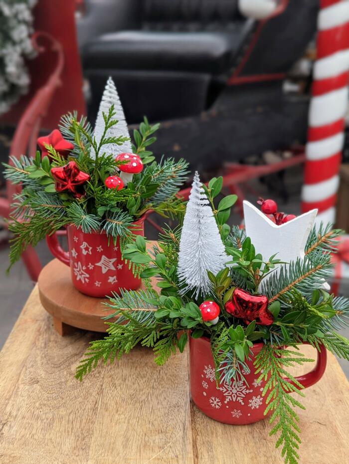 The Watering Can | This kit features 2 mugs with seasonal greenery and decorations.