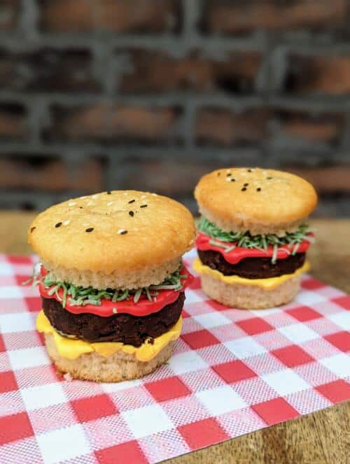 The Watering Can | This kit features 2 cupcakes that you will transform into looking like little hamburgers.