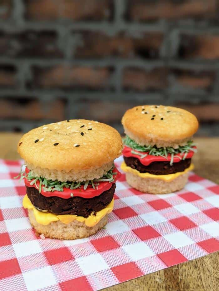 The Watering Can | This kit features 2 cupcakes that you will transform into looking like little hamburgers.