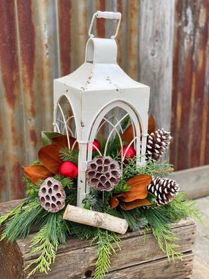 Holiday Lantern - Regular