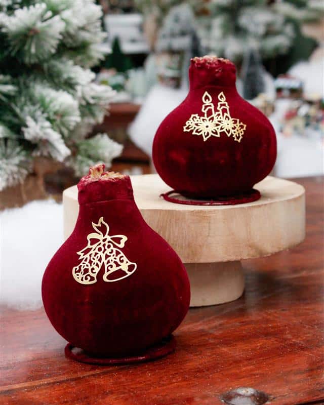 Velvet Royal Gold Amaryllis